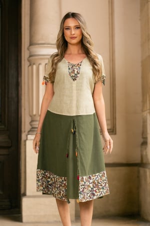 ROCHII CU IMPRIMEU FLORAL - Rochie bej din bumbac cu detalii croșetate
