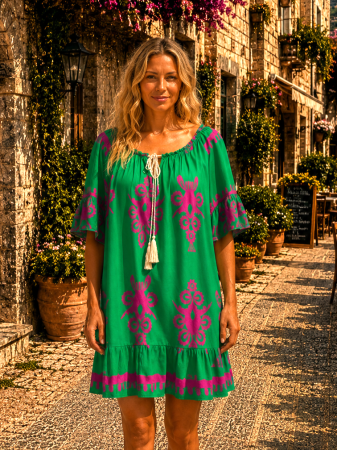 ROCHII MARIMI MARI XXL - Rochie de vară verde cu imprimeu fucsia