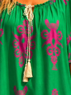 Rochie de vară verde cu imprimeu fucsia [3]