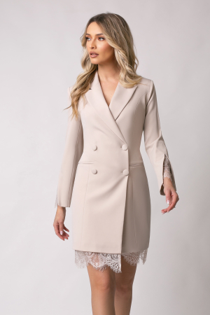 ROCHII DE BOTEZ - Rochie elegantă bej tip sacou accesorizată cu dantelă