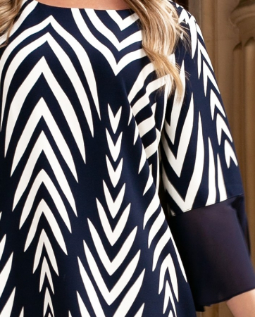 Rochie elegantă mărime mare bleumarin cu volan la mâneca [6]