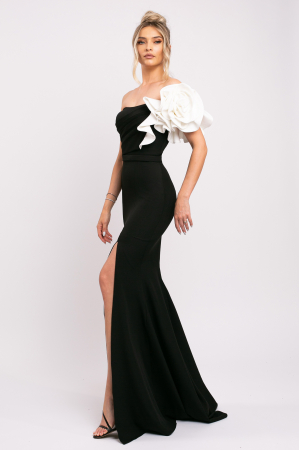 ROCHII CU IMPRIMEU FLORAL - Rochie Estera elegantă accesorizată cu floare 3D albâ