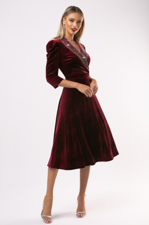 Rochie Lora vișinie din catifea cu accesorii pe bust și în talie [1]
