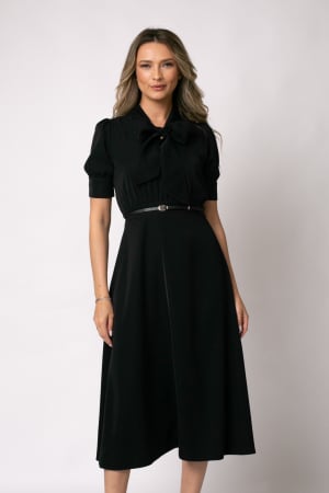 COLECȚIE NOUĂ - Rochie midi neagră cu mânecă scurtă -