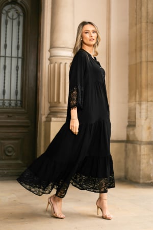 ROCHII BOHO STYLE - Rochie neagă mărime mare cu nasturi și dantelă