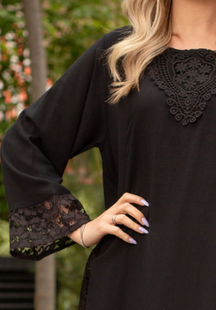 Rochie Samanta neagră mărime mare accesorizată  dantelă [3]