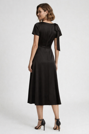 Rochie VIADA elegantă neagră accesorizată pe umăr [2]