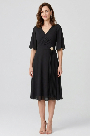 Rochie Viada neagră de ocazie accesorizată în talie [4]