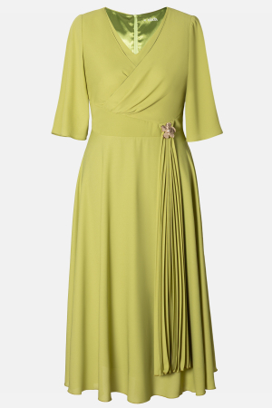 Rochie Viada verde fistic de ocazie accesorizată în talie [1]