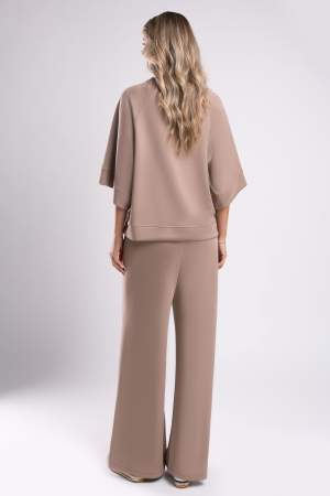 Trening bej over size cu pantalon evazat [2]