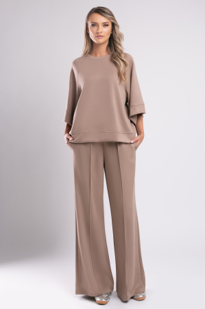 Trening bej over size cu pantalon evazat [1]