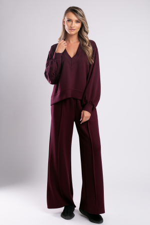 VEZI TOATE NOUTĂȚILE - Trening marsala over size cu pantalon evazat