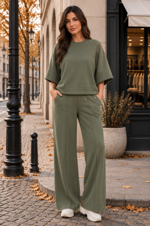 TOATE PRODUSELE - Trening verde over size cu pantalon evazat
