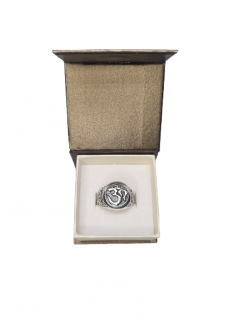 Inel simbol OM din argint lucrat manual [3]