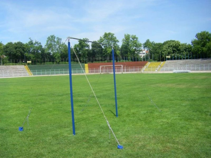 Bara orizontala gimnastica, inaltime reglabila, pentru scoli [2]