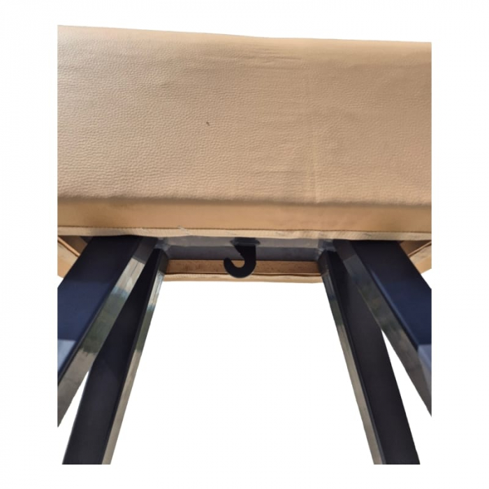 Vaulting buck with height adjustment [7]