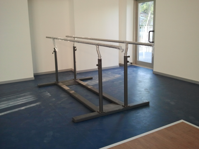 Paralele egale gimnastica reglabile pe inaltime si latime – echipament profesional barbati [7]