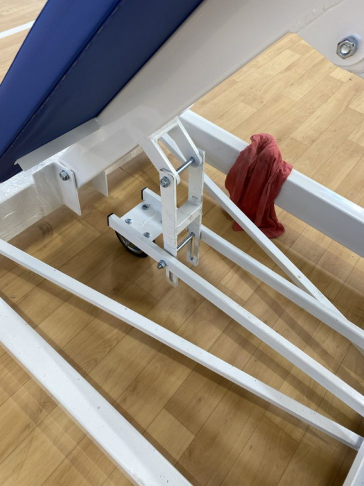 Basketball stand mobile, for sport halls [13]