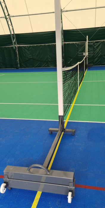 Stalpi multifunctionali mobili: volei , tenis, badminton [16]