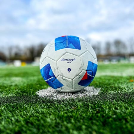 Mingi fotbal Molten - Minge fotbal Molten Vantaggio F5N5000 FIFA QUALITY PRO, marimea 5, generația a 5-a, tehnologie ACENTEC
