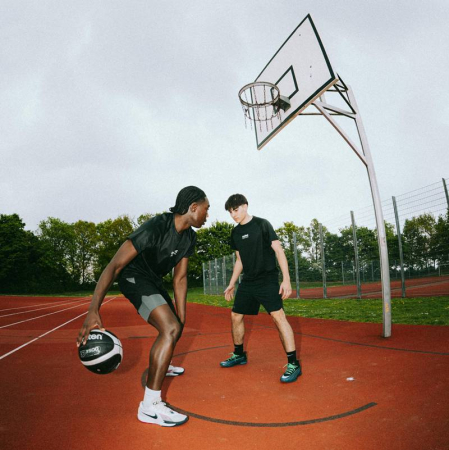 Molten B7D3500-KS special outdoor basketball, black, size 7 [1]