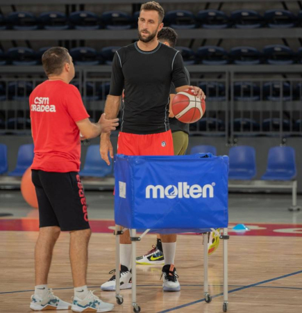 Basketball Pack: 15 Molten B7G4550 Balls Size 7 + Molten Ball Cart BK0012-B [8]