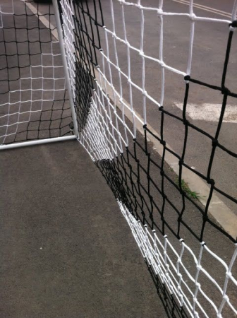 Football / handball goal net 3x2 m Anastasia Sport, 5 mm thread, black and white [2]