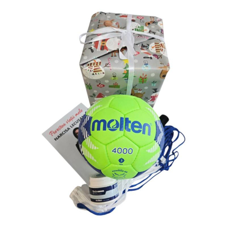 Sports Gifts – Balls & Gear for Active Enthusiasts - Set cadou handbal Molten A4000, marime 2 / 3 – minge IHF PRO, clister, pompa si plasa + ambalaj cadou + Carte Narcisa Lecusanu