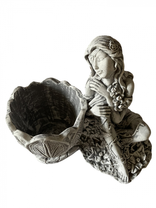 Ghiveci cu statuie fată [2]