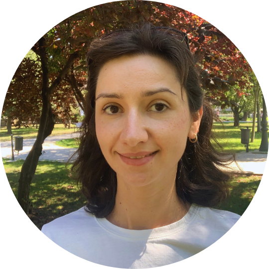 Bună! Sunt Andreea!