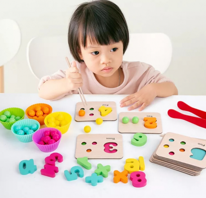 Joc de lemn cu cifre si bile [3]