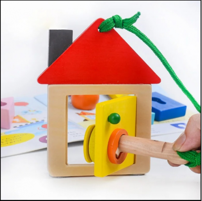 Joc educativ din lemn Casuta cu Incuietori [2]