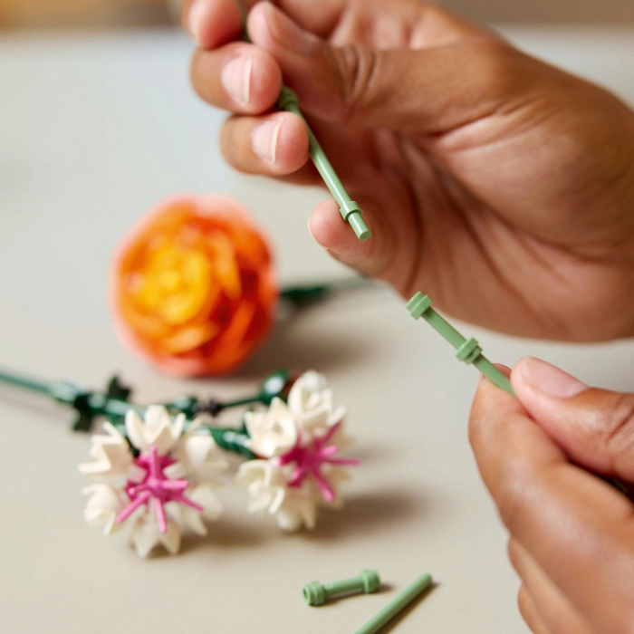 LEGO BOTANICALS BUCHET DE FLORI ROZ 10342 [13]