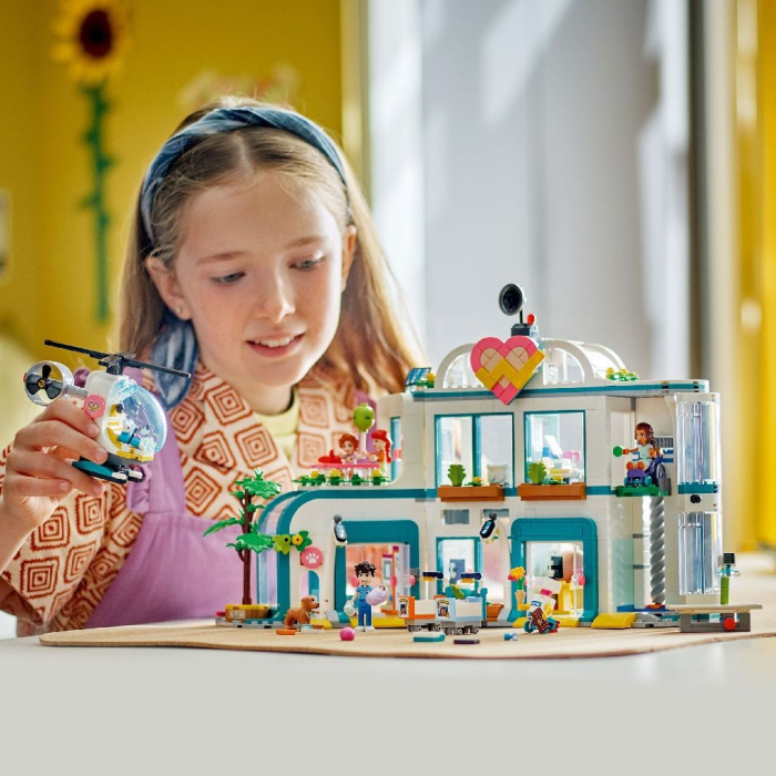 LEGO FRIENDS SPITALUL ORASULUI HEARTLAKE 42621 [3]