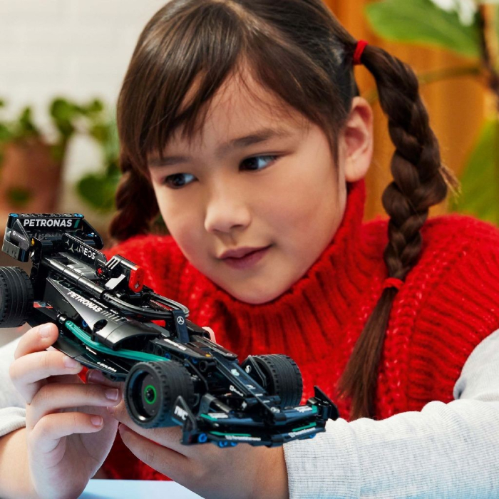 LEGO TECHNIC MERCEDES-AMG F1 W14 E PERFORMANCE PULL BACK 42165 [3]