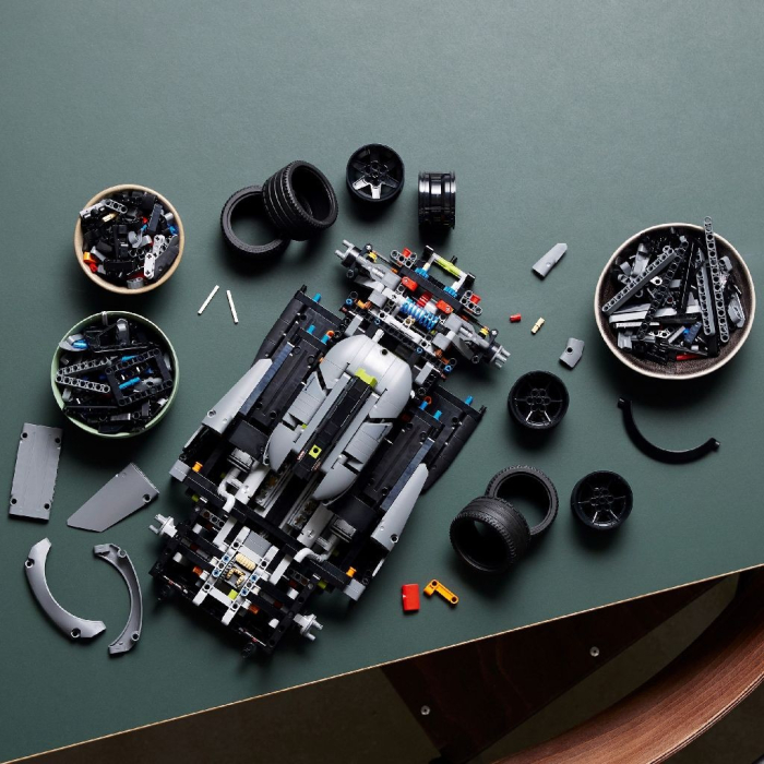 LEGO TECHNIC PEUGEOT 9X8 24H HYBRID HYPERCAR 42156 [4]