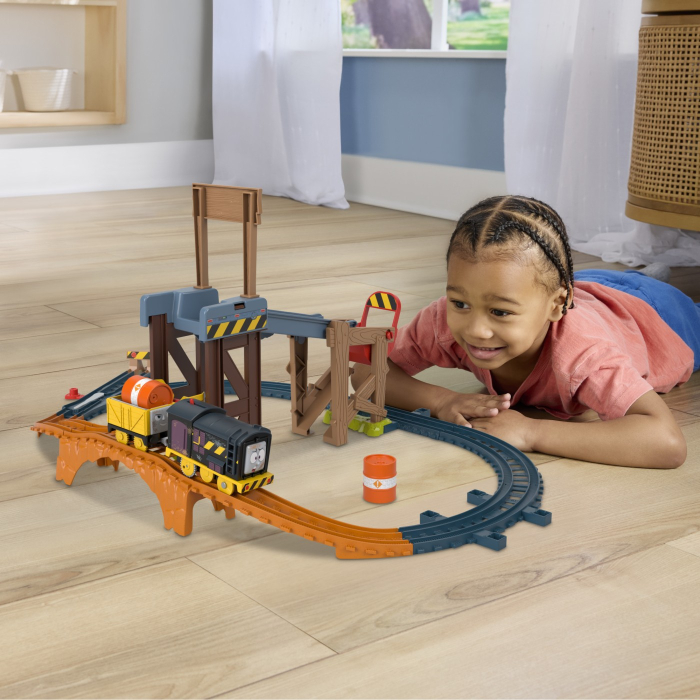 THOMAS SET DE CONSTRUCTIE RIDICA SI INCARCA MARFA CU DIESEL [3]