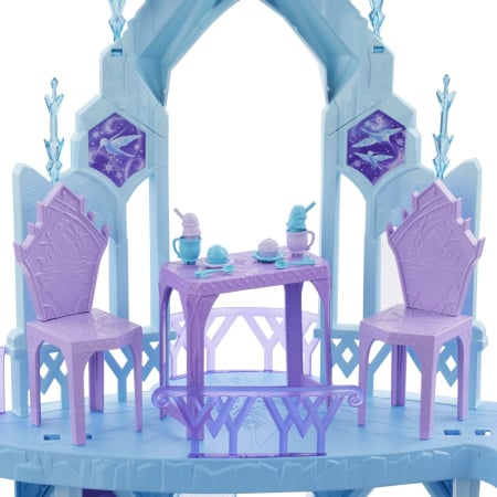 DISNEY FROZEN SET REGATUL DE GHEATA CU FIGURINE SI ACCESORII [9]