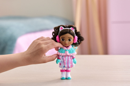 GABBYS DOLLHOUSE FILMUL PAPUSA TINUTA DE IARNA CU ACCESORII [4]