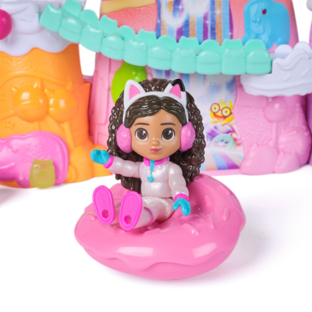 GABBYS DOLLHOUSE FILMUL SET DE JOACA MUNTELE DE DULCIURI A LUI GABBY [6]