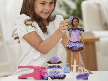 PLAY DOH BARBIE SET PLASTELINA BARBIE FASHIONISTA RUFFLES CREATII VESTIMENTARE [3]