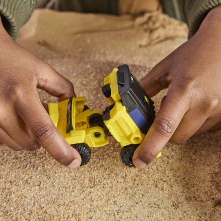 TRANSFORMERS CYBERWORLD ROBOT BUMBLEBEE CONVERTIBIL 10CM [4]