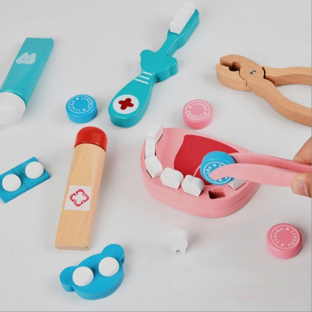 Trusa de lemn. Dr. stomatolog [2]