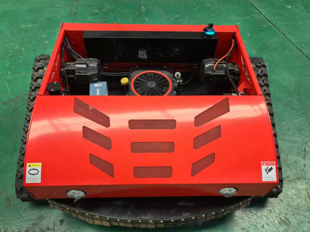 Robot de Tuns Iarbă SAAO SH-1000L – 22CP, Telecomandă 680m, Șenile, Pante 45°, Tăiere Vegetație Densă [6]