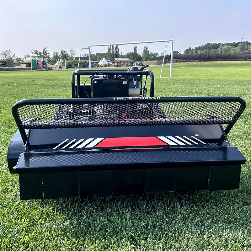 Robot de Tuns Iarbă și Vegetație Densă cu Telecomandă – Diesel 22CP, Șenile, Lame Flail Y, Lățime Tăiere 1000mm, Pantă 50°, Eficiență 4500 m²/h [7]