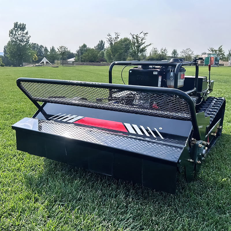 Robot de Tuns Iarbă și Vegetație Densă cu Telecomandă – Diesel 22CP, Șenile, Lame Flail Y, Lățime Tăiere 1000mm, Pantă 50°, Eficiență 4500 m²/h [3]