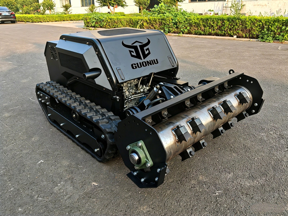 Robot profesional de tuns vegetație GUONIU 295-100T II, 23 CP, pe șenile [2]