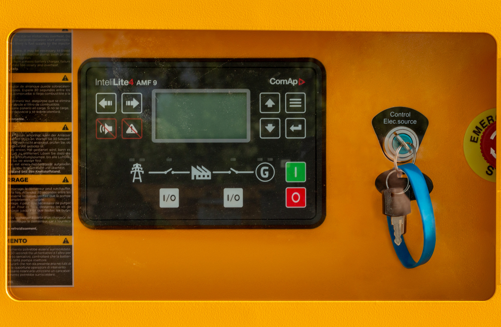 Generator diesel staționar KOMPAK KP-DC150R 149 kVA Cummins 400/230 V [9]