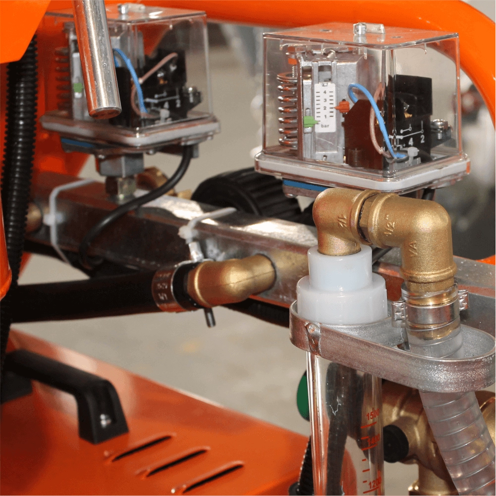 Masina de tencuit Bisonte PCS-K4 380V debit 6-40 l/min materiale preamestecate [2]