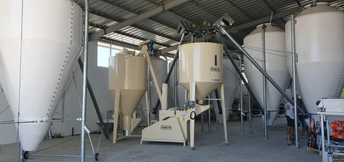 Micro-FNC Vertical COMBY Special, sistem complet cu automatizare [5]